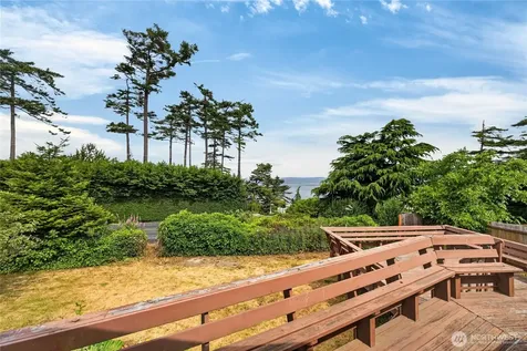 2452 Williams Road Oak Harbor WA 98277