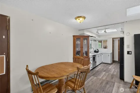 2452 Williams Road Oak Harbor WA 98277