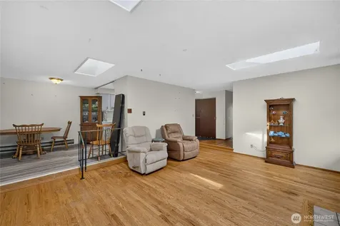 2452 Williams Road Oak Harbor WA 98277