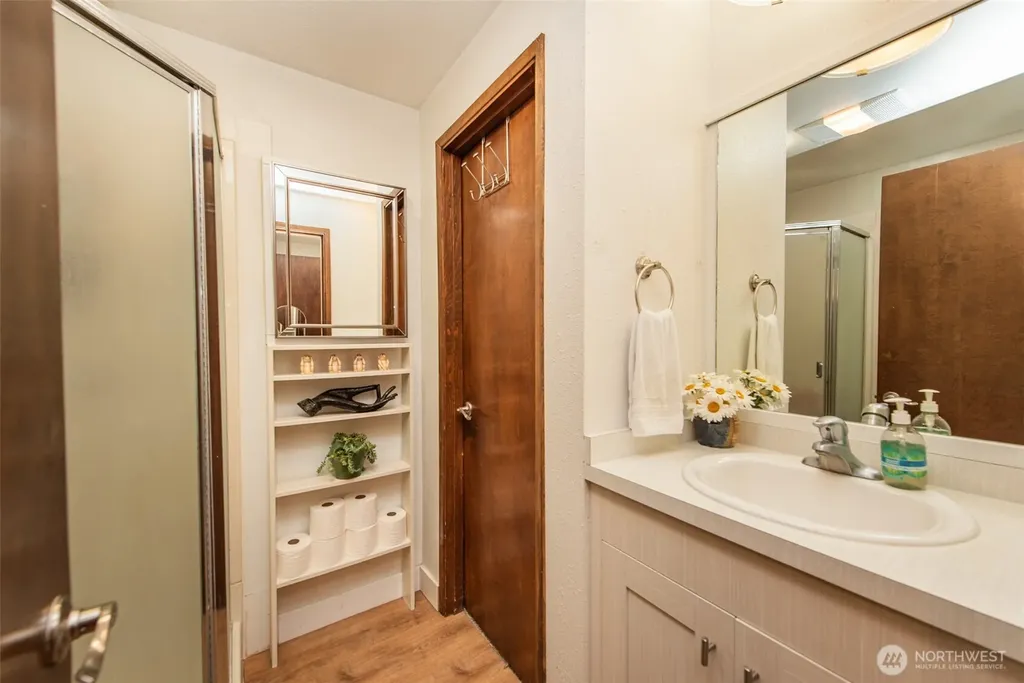 1201 Thornton Drive Sequim WA 98382