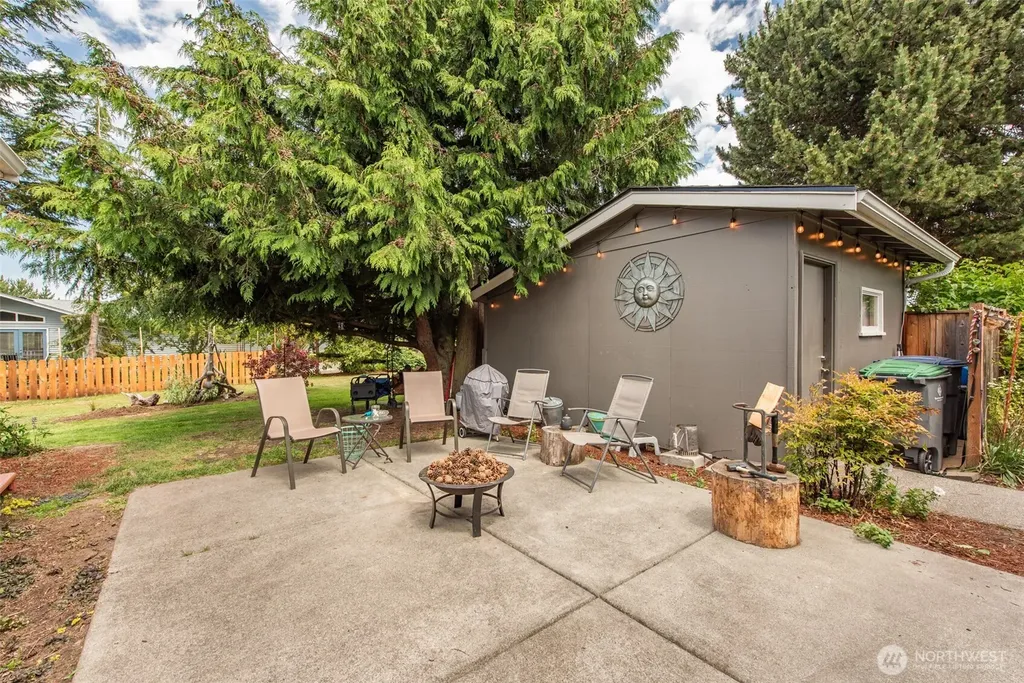 1201 Thornton Drive Sequim WA 98382