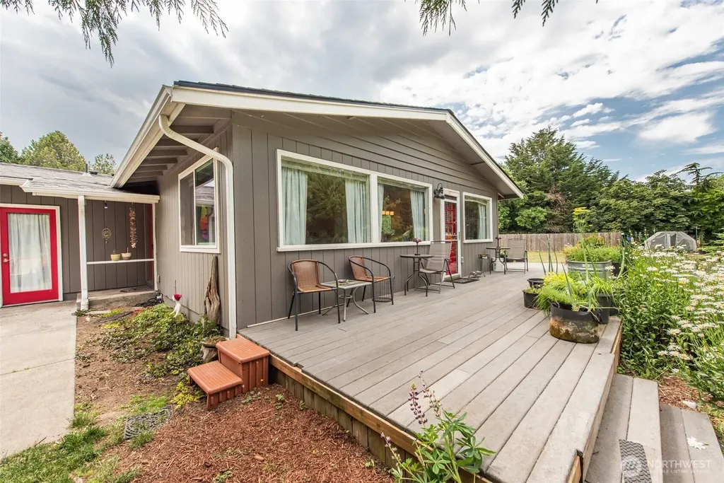 1201 Thornton Drive Sequim WA 98382