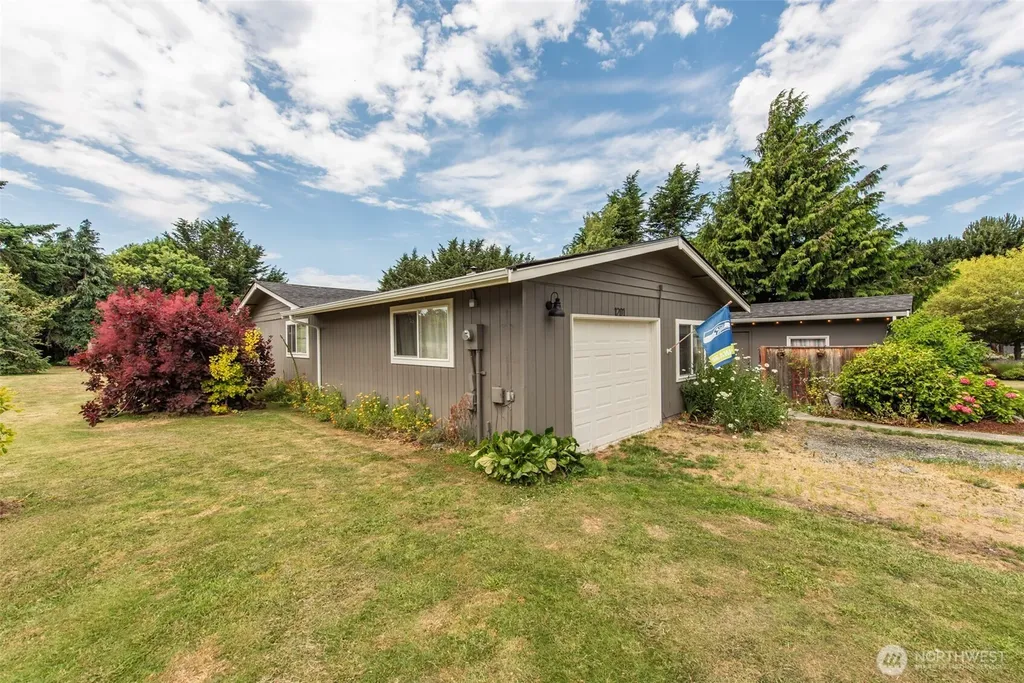 1201 Thornton Drive Sequim WA 98382