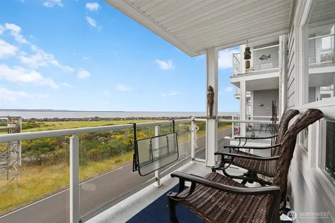 401 Westport View SW Ocean Shores WA 98569