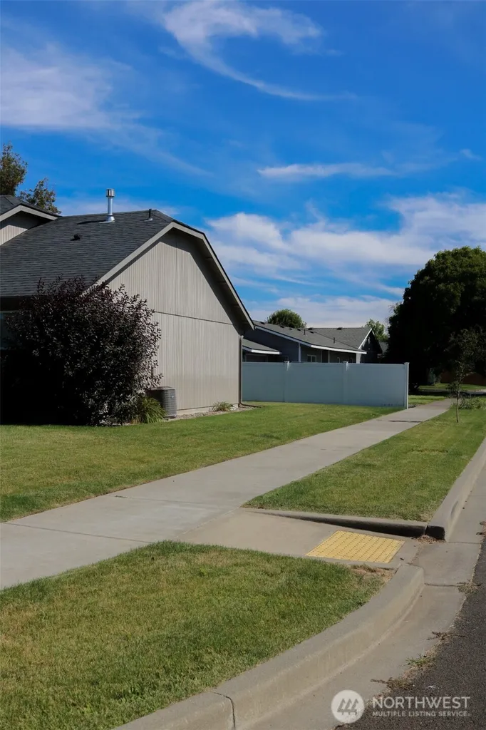 227 Dublin Walla Walla WA 99362