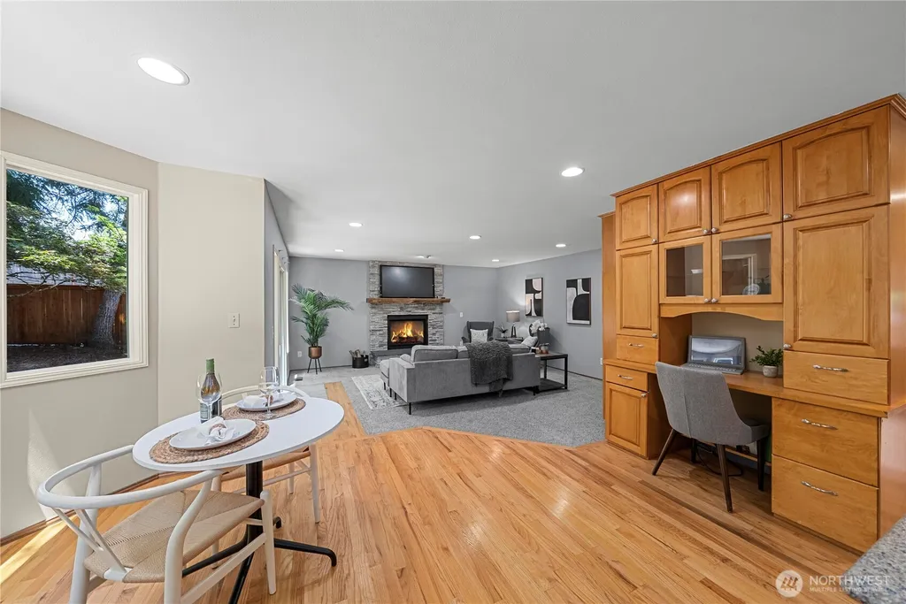 18207 159th Court SE Renton WA 98058