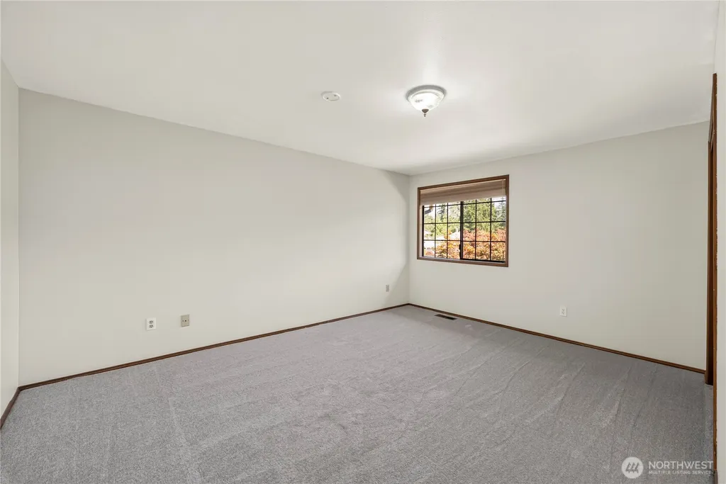 18207 159th Court SE Renton WA 98058