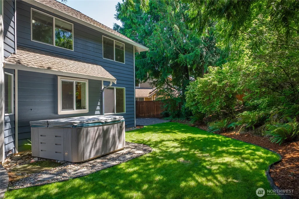 18207 159th Court SE Renton WA 98058