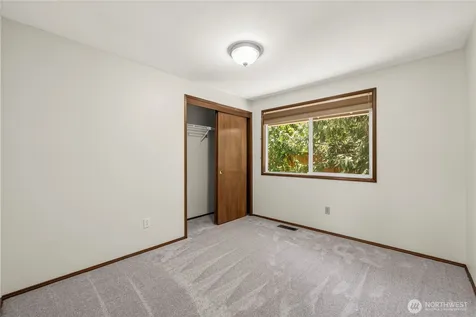 18207 159th Court SE Renton WA 98058