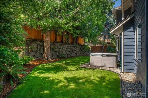 18207 159th Court SE Renton WA 98058