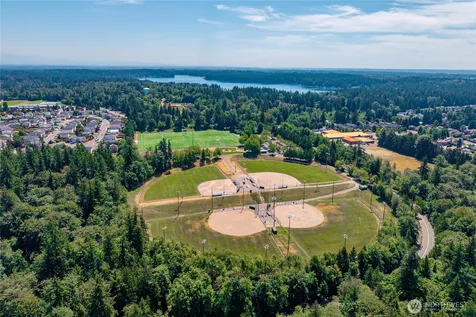 18207 159th Court SE Renton WA 98058
