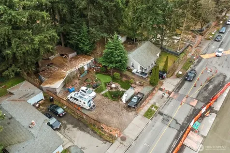 14552 5th Avenue NE Shoreline WA 98155