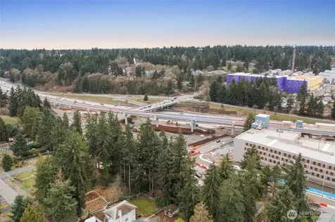 14552 5th Avenue NE Shoreline WA 98155