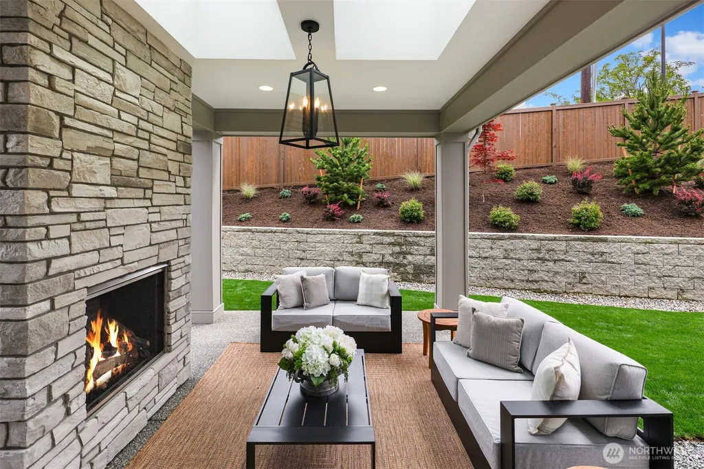 2324 209th Place SE Sammamish WA 98075