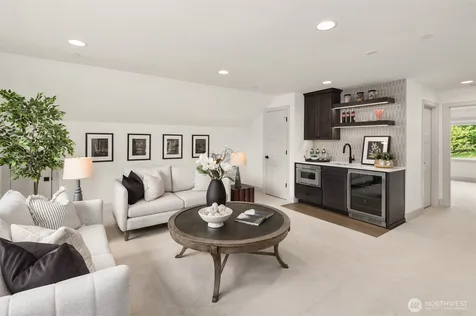 2324 209th Place SE Sammamish WA 98075