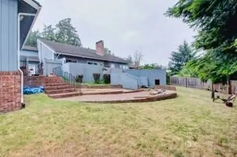960 SW Fairhaven Drive Oak Harbor WA 98277