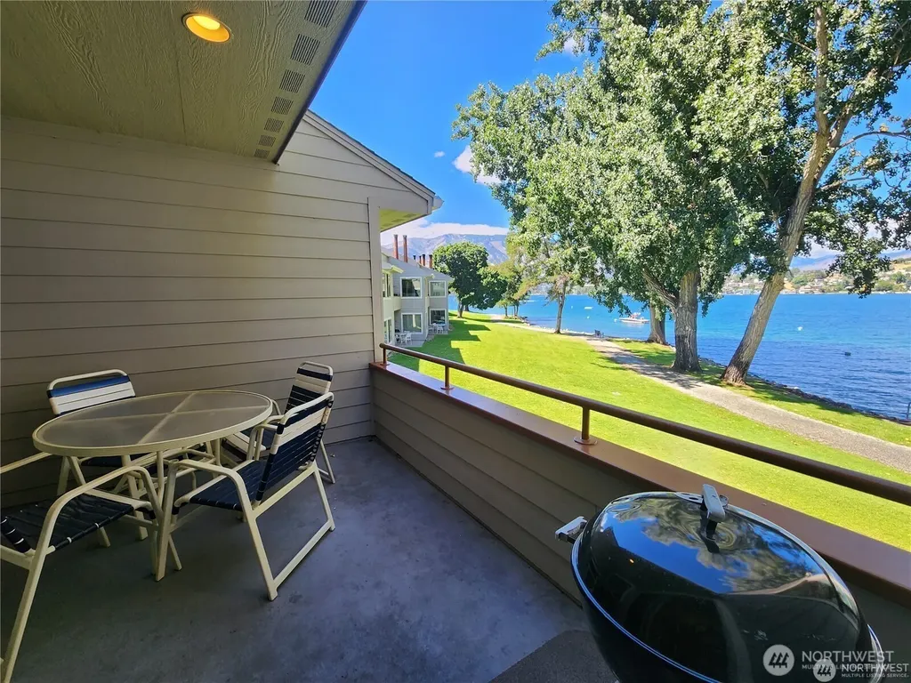 1 Beach 573-c Manson WA 98831