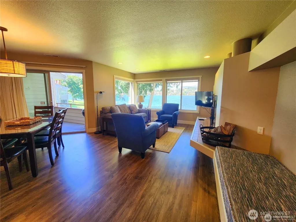 1 Beach 573-c Manson WA 98831