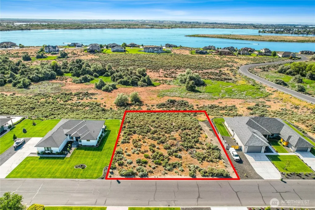8084 Dune Lake Road SE Moses Lake WA 98837