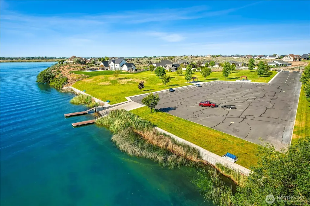 8084 Dune Lake Road SE Moses Lake WA 98837