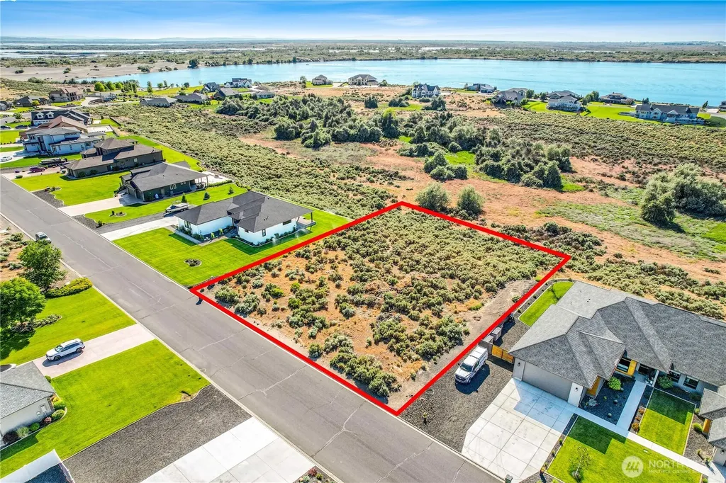 8084 Dune Lake Road SE Moses Lake WA 98837