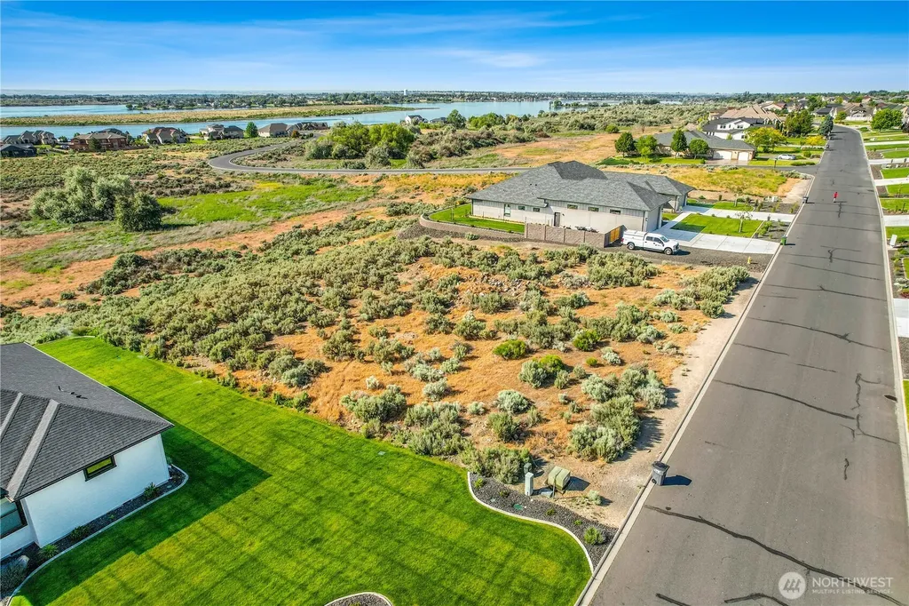 8084 Dune Lake Road SE Moses Lake WA 98837