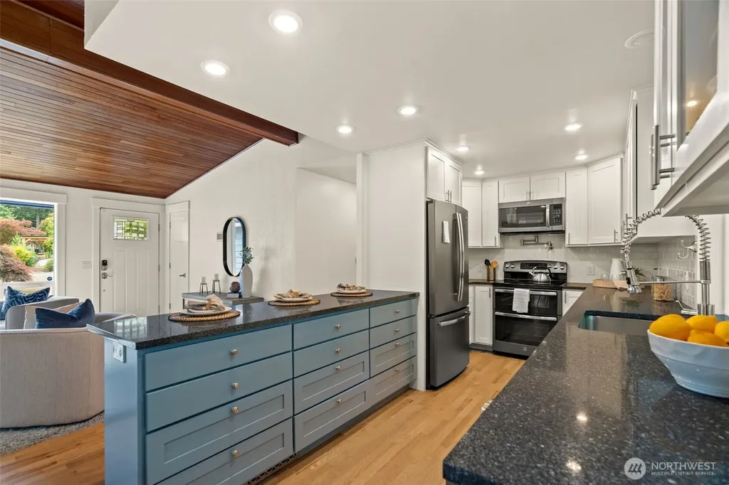 17224 61st Place W Lynnwood WA 98037