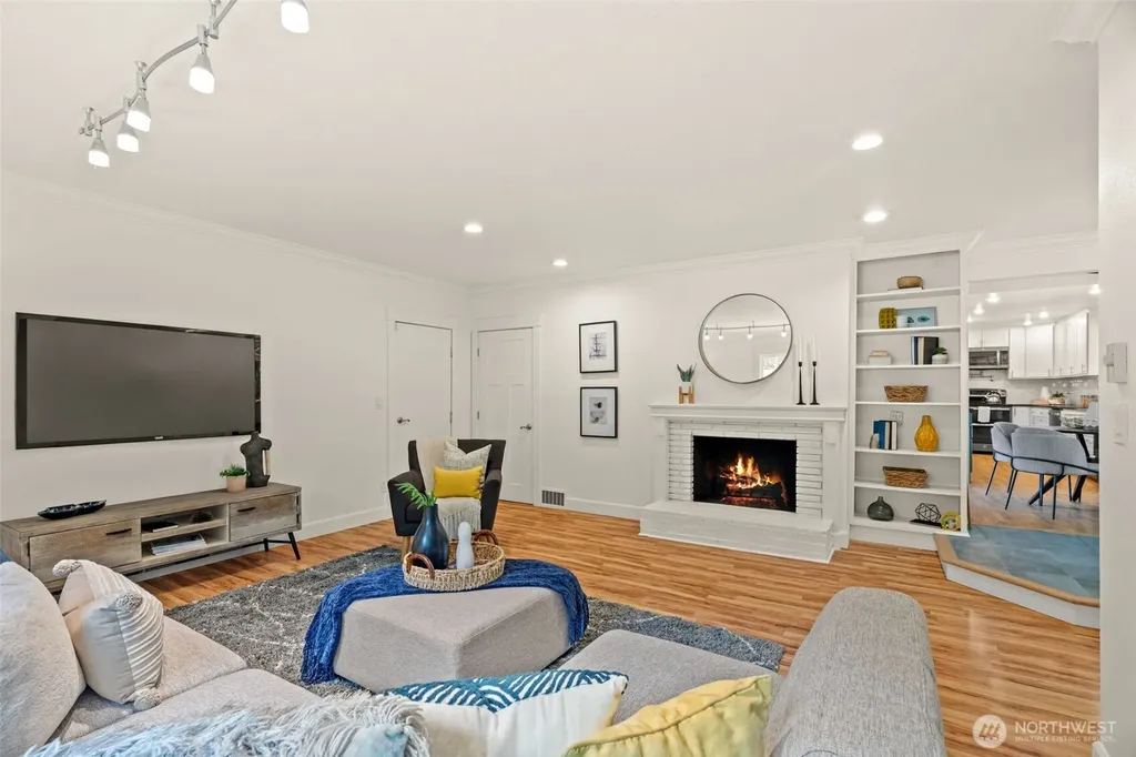 17224 61st Place W Lynnwood WA 98037
