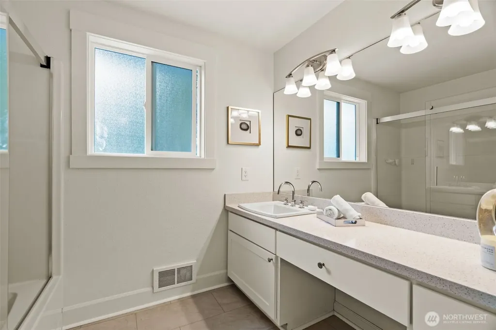 17224 61st Place W Lynnwood WA 98037