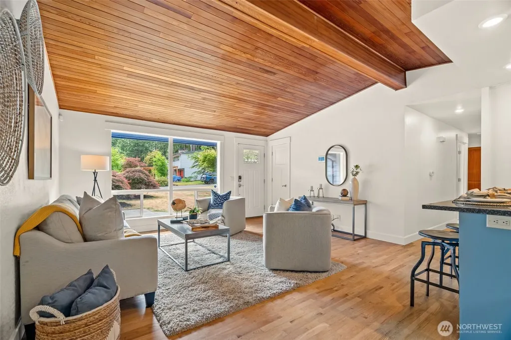 17224 61st Place W Lynnwood WA 98037