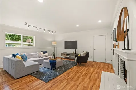17224 61st Place W Lynnwood WA 98037