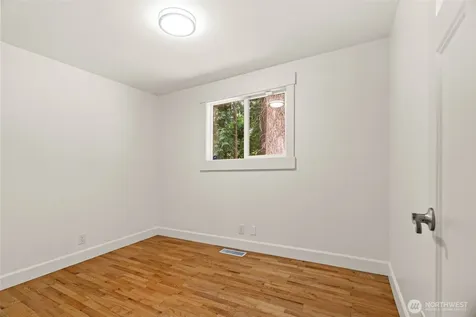 17224 61st Place W Lynnwood WA 98037
