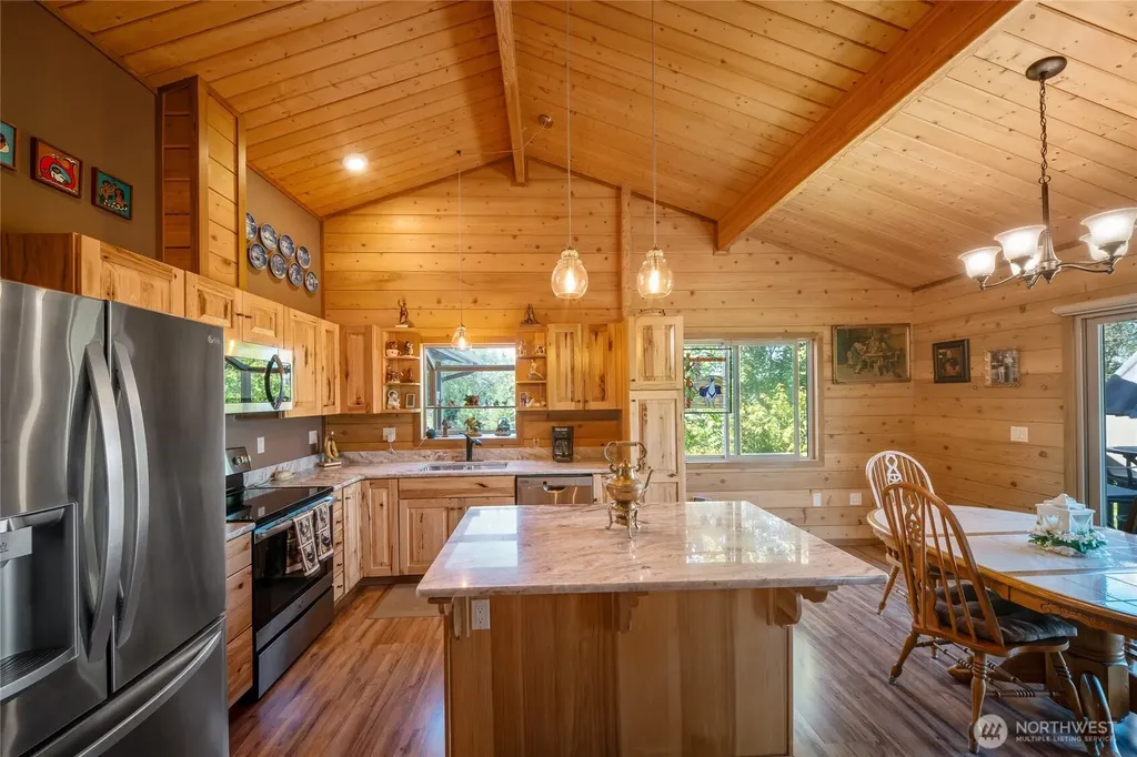 2132 W 8th Street Bucoda WA 98530