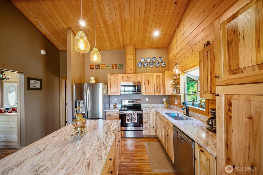 2132 W 8th Street Bucoda WA 98530