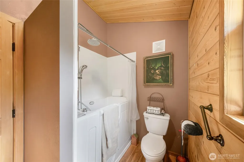2132 W 8th Street Bucoda WA 98530