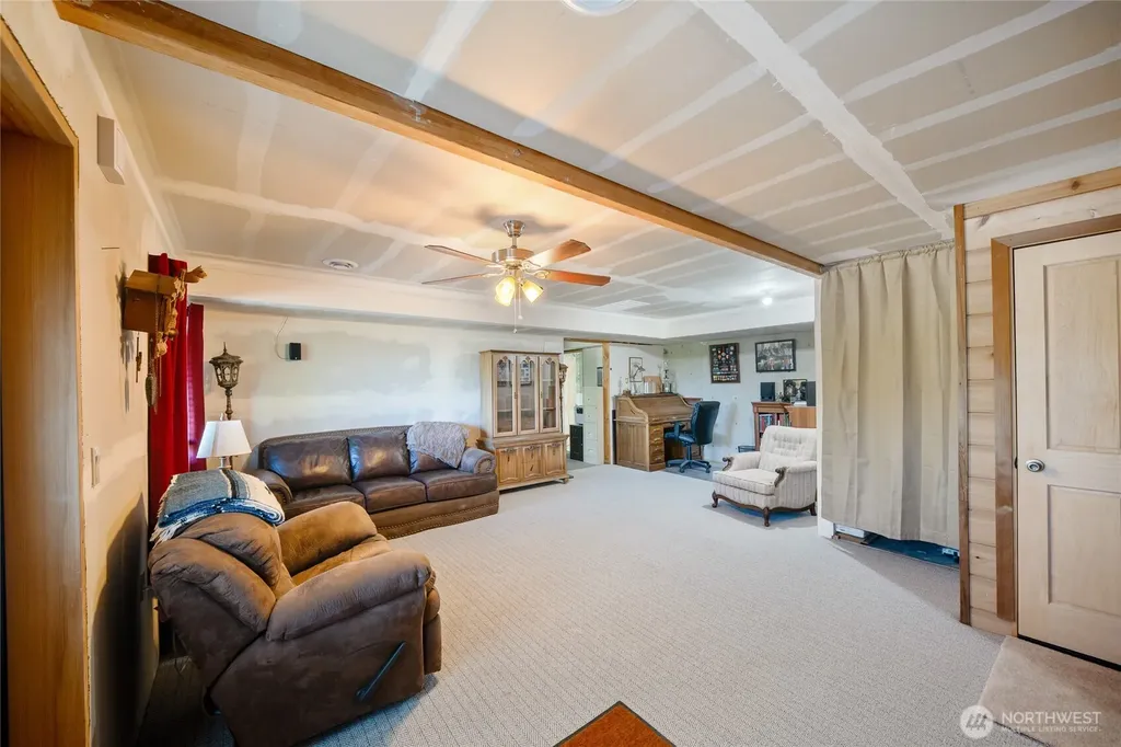 2132 W 8th Street Bucoda WA 98530