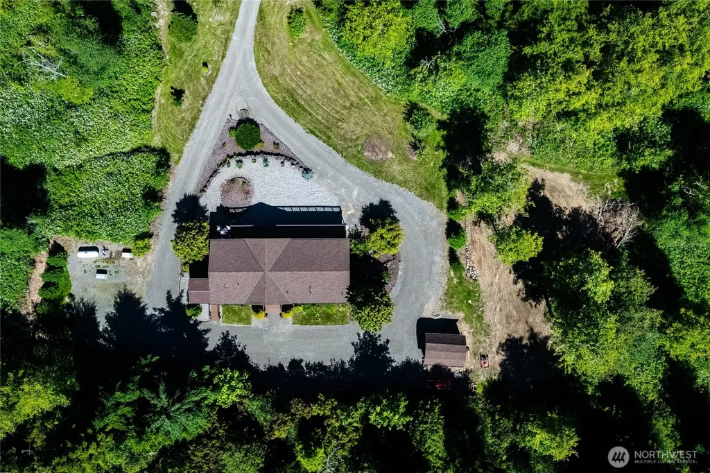 2132 W 8th Street Bucoda WA 98530