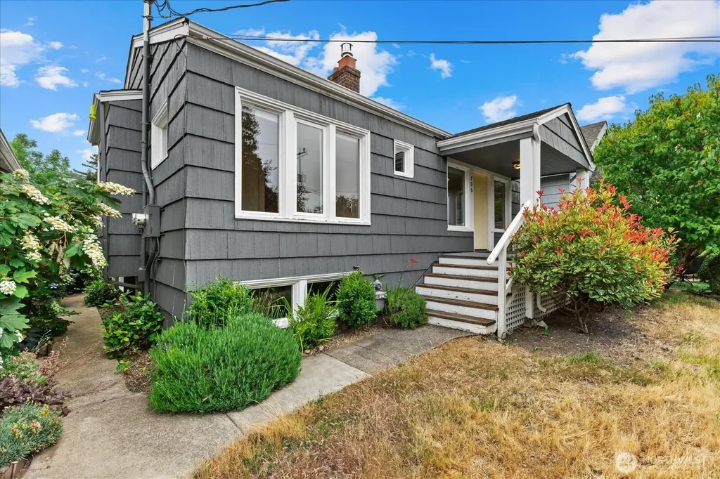 706 N 78th Street Seattle WA 98103