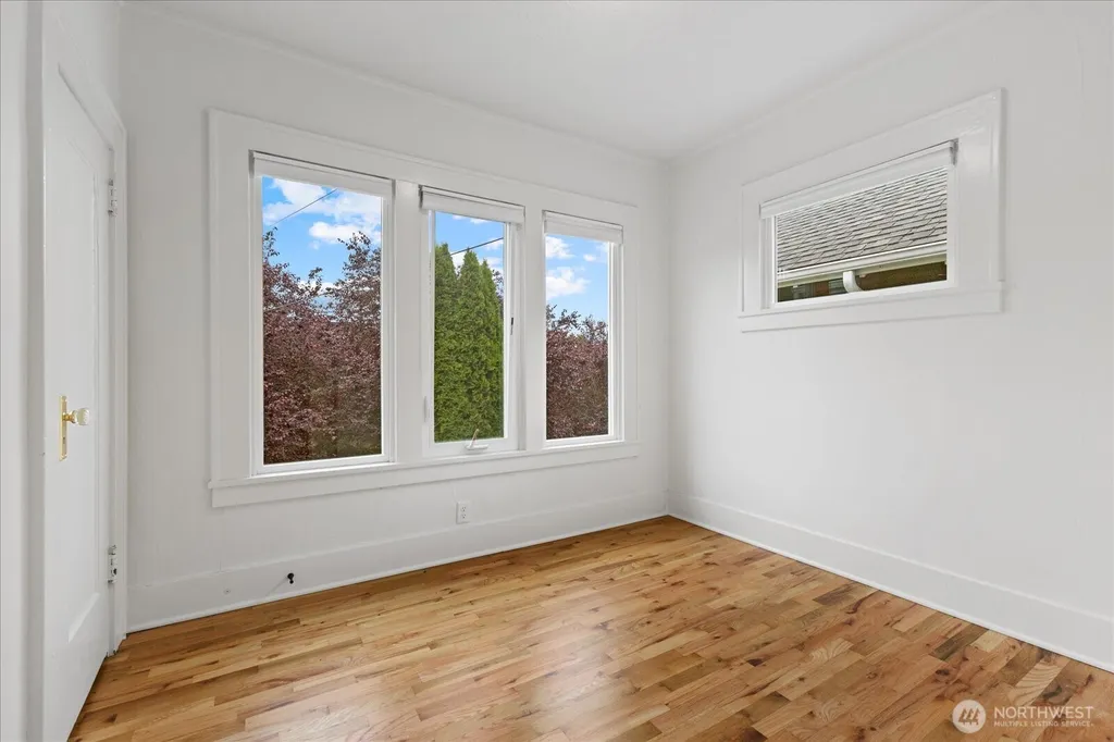 706 N 78th Street Seattle WA 98103