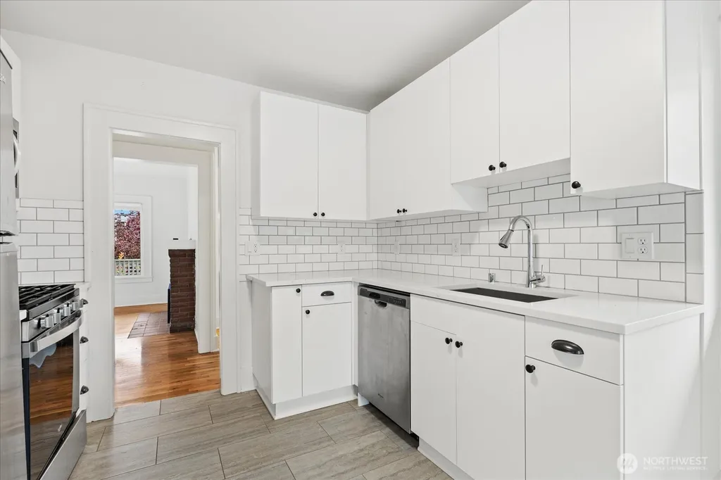 706 N 78th Street Seattle WA 98103