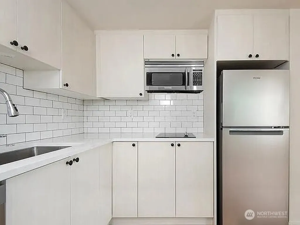 706 N 78th Street Seattle WA 98103