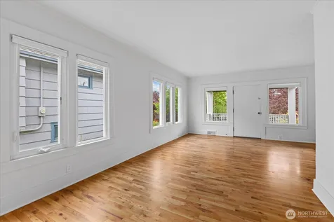 706 N 78th Street Seattle WA 98103