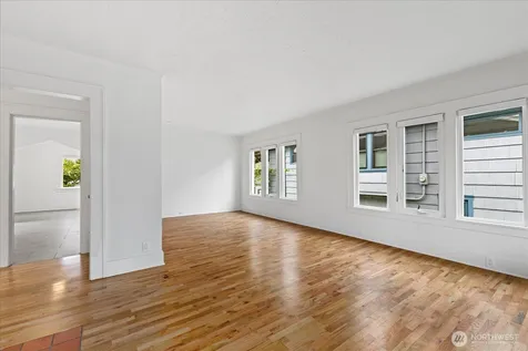 706 N 78th Street Seattle WA 98103