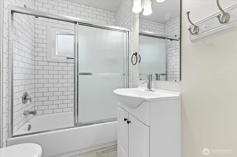 706 N 78th Street Seattle WA 98103