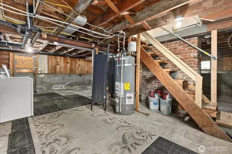 706 N 78th Street Seattle WA 98103