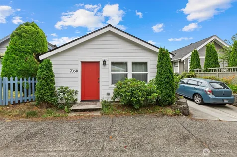 706 N 78th Street Seattle WA 98103