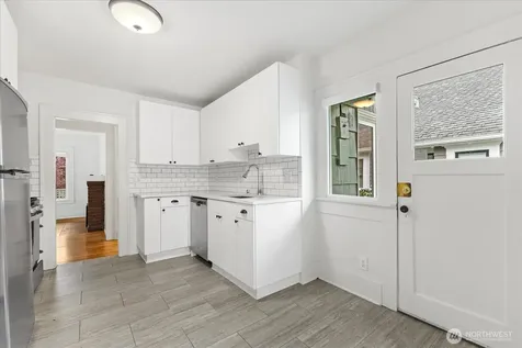 706 N 78th Street Seattle WA 98103
