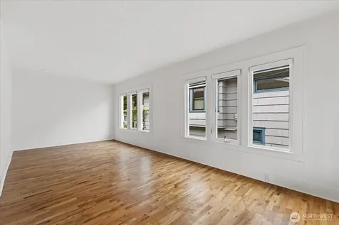 706 N 78th Street Seattle WA 98103