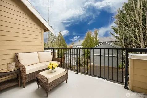 1947 NE Killian Lane Issaquah WA 98029
