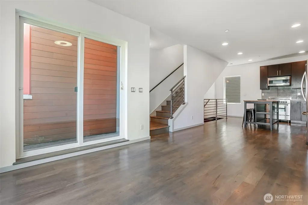 6704 15th Avenue NW Seattle WA 98117